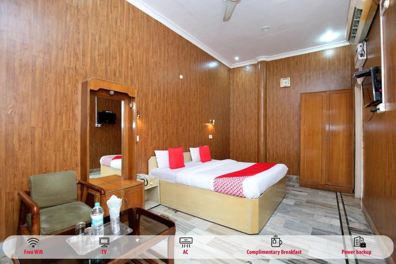 Oyo 24073 Hotel Hari Darshan Amritsar Exteriör bild