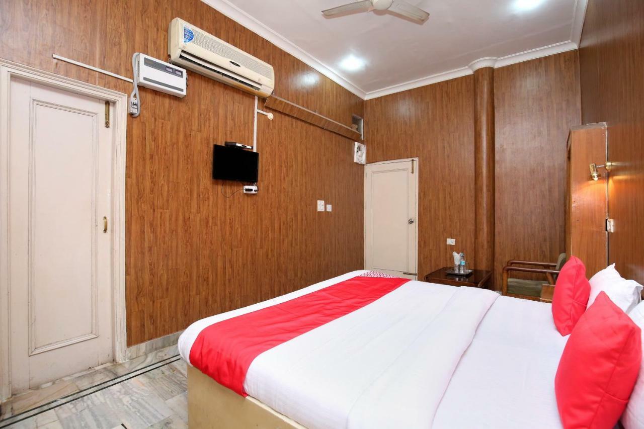 Oyo 24073 Hotel Hari Darshan Amritsar Exteriör bild