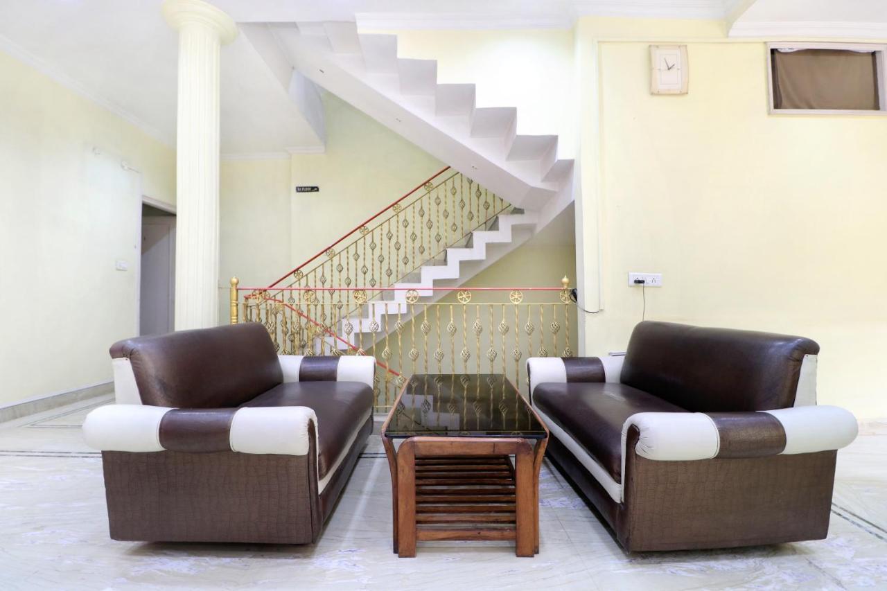Oyo 24073 Hotel Hari Darshan Amritsar Exteriör bild