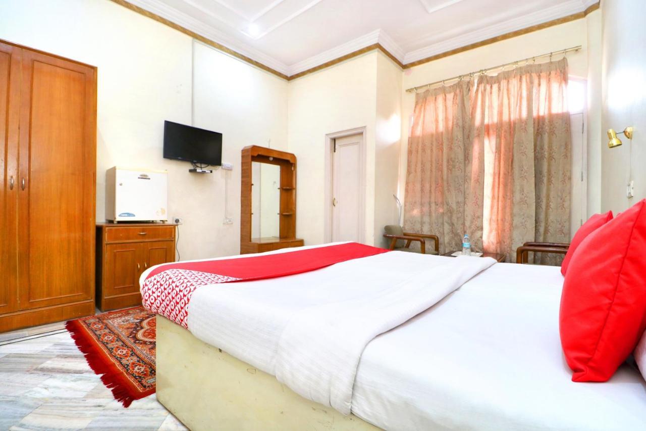Oyo 24073 Hotel Hari Darshan Amritsar Exteriör bild